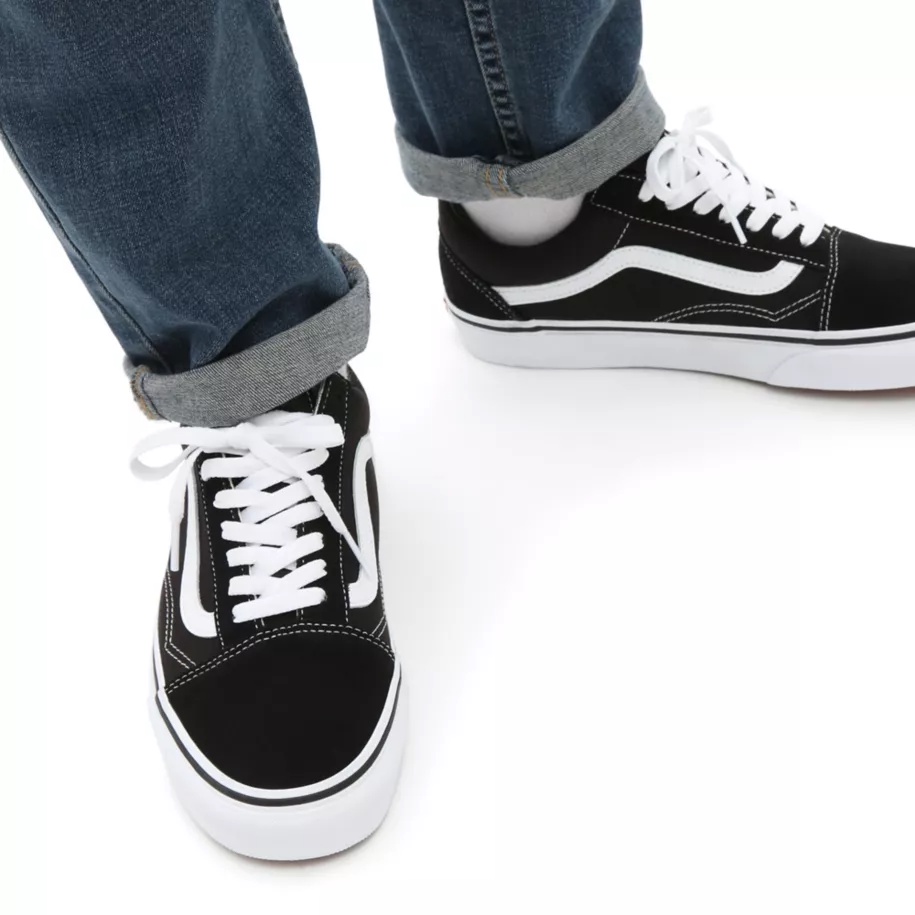 SALE DISKON! V4NS OLDSKOOL BLACK/WHITE CLASSIC 100% ORIGINAL BNIB