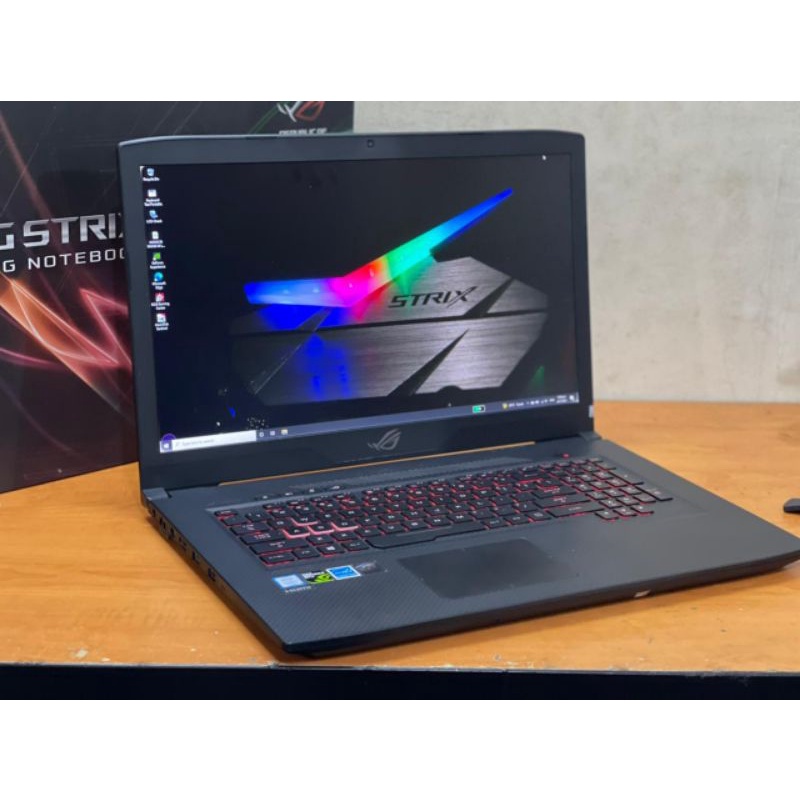 Laptop ASUS ROG STRIX GL703VM i7 7700HQ GTX 1060