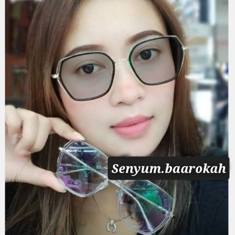 Kaca mata minus wanita lensa antiradiasi/kacamata photocromic wanita free lensa minus