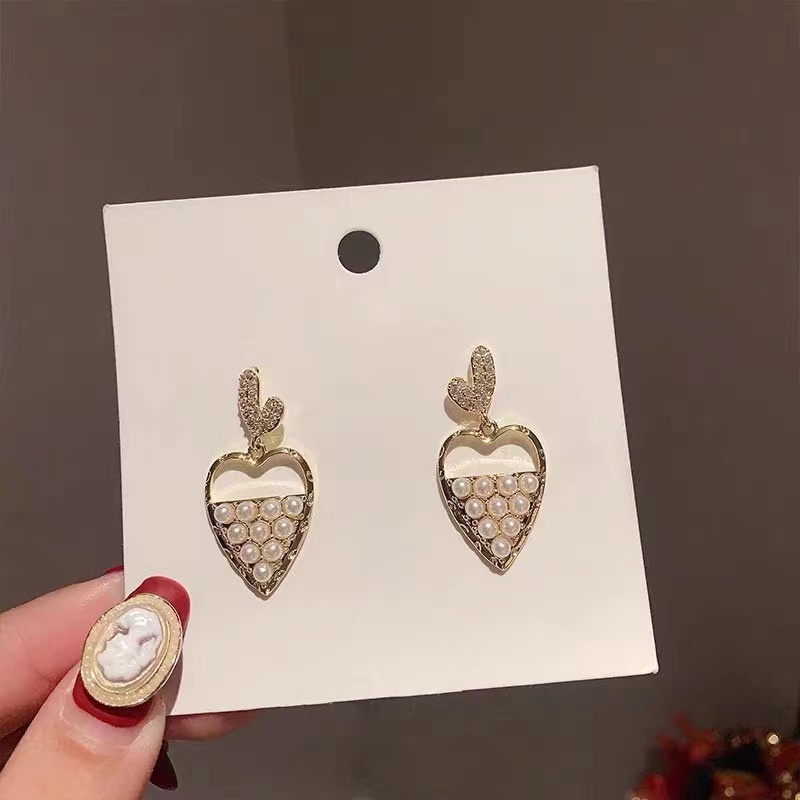 Anting Bentuk Hati Aksen Mutiara Gaya Korea