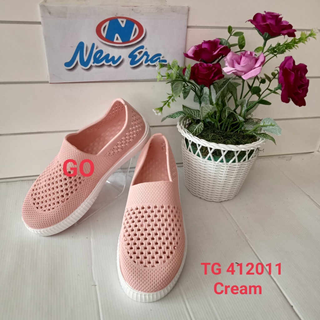 gos NEW ERA TG 412011 Sepatu Karet  Perempuan Size 32-36