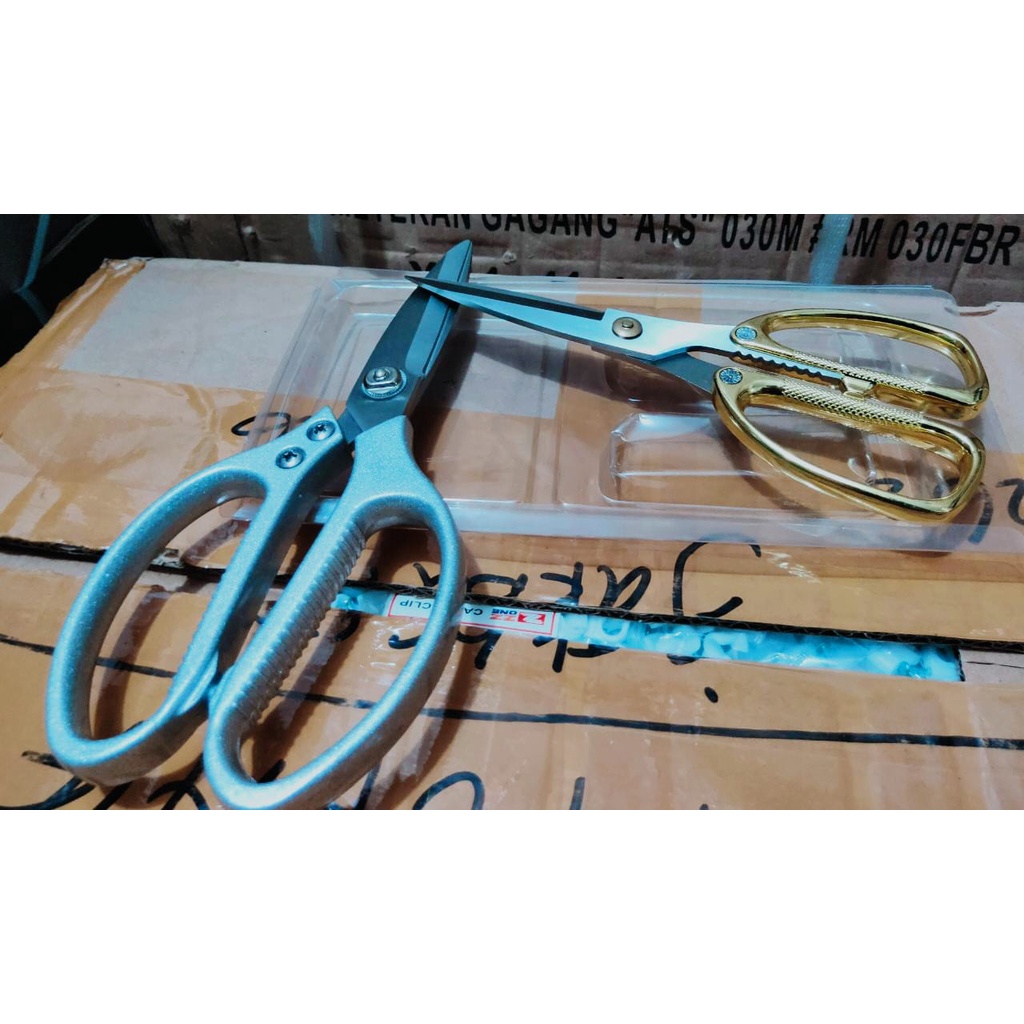 

KAPUSI GUNTING SERBAGUNA 8" GUNTING DAPUR GUNTING KERTAS GUNTING KAIN GUNTING ANTI KARAT PREMIUM