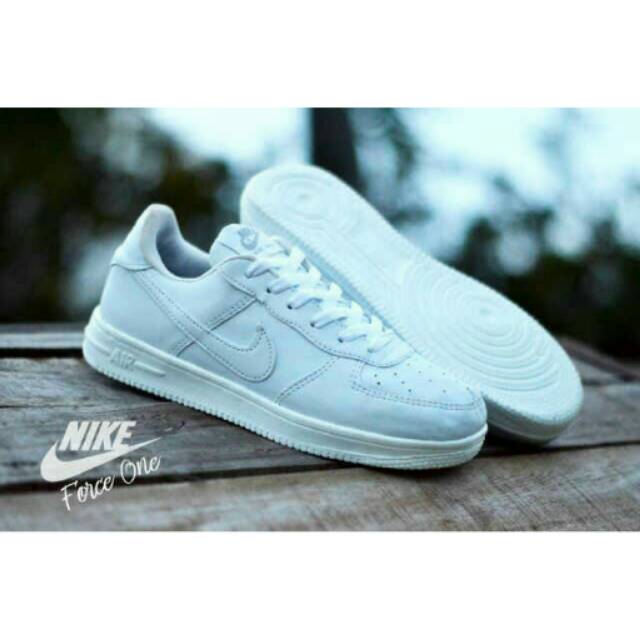 Sepatu Nike Air Forche Cewek Full White Putih Kets Keren Olahraga