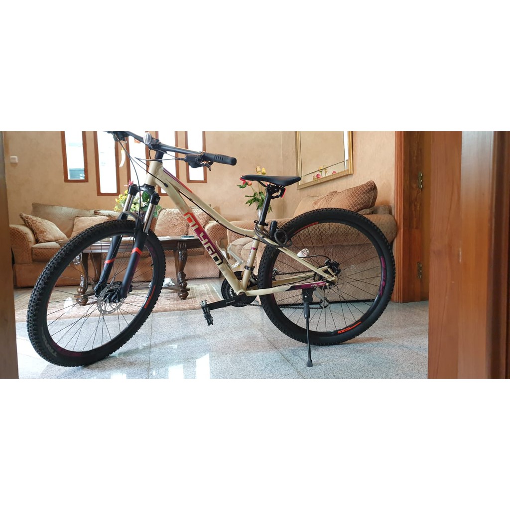 Sepeda Polygon Cleo 2 27.5 x 14 Cream S