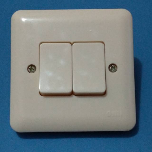 Saklar Seri Dua Double IB OMI