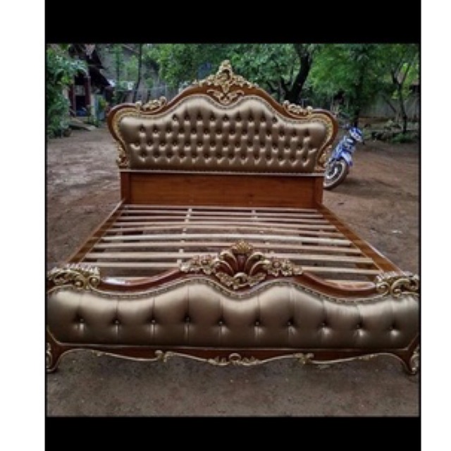 Tempat Tidur Minimalis Ukir Jati