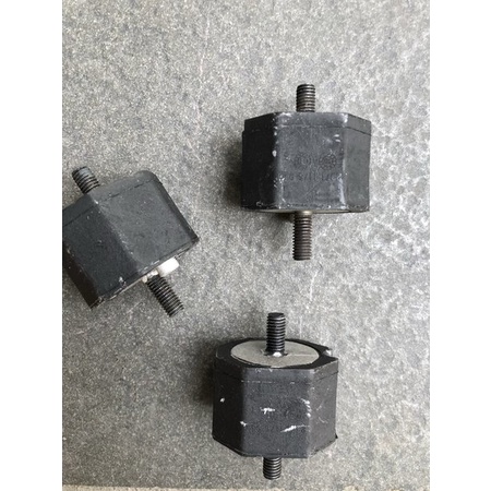 TRANSMISI MOUNTING BMW E36 MATIC