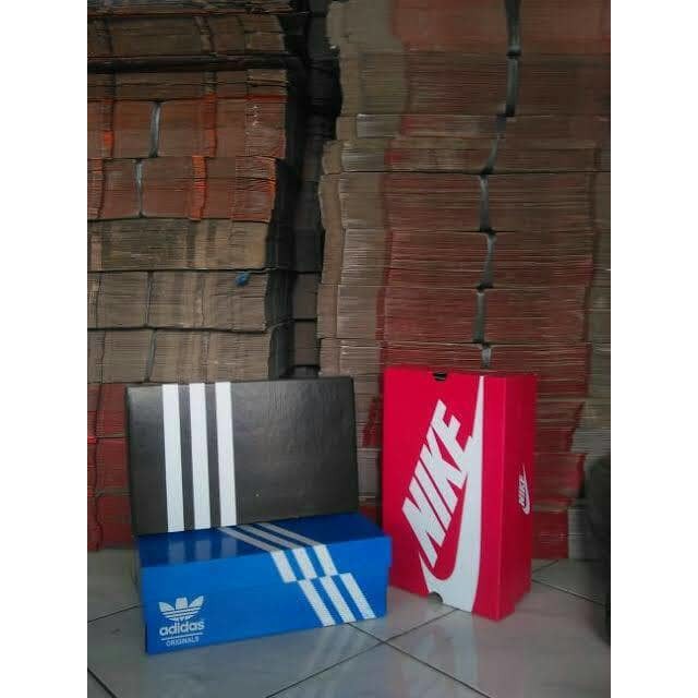 Kardus/Box Sepatu nike dan lain lain