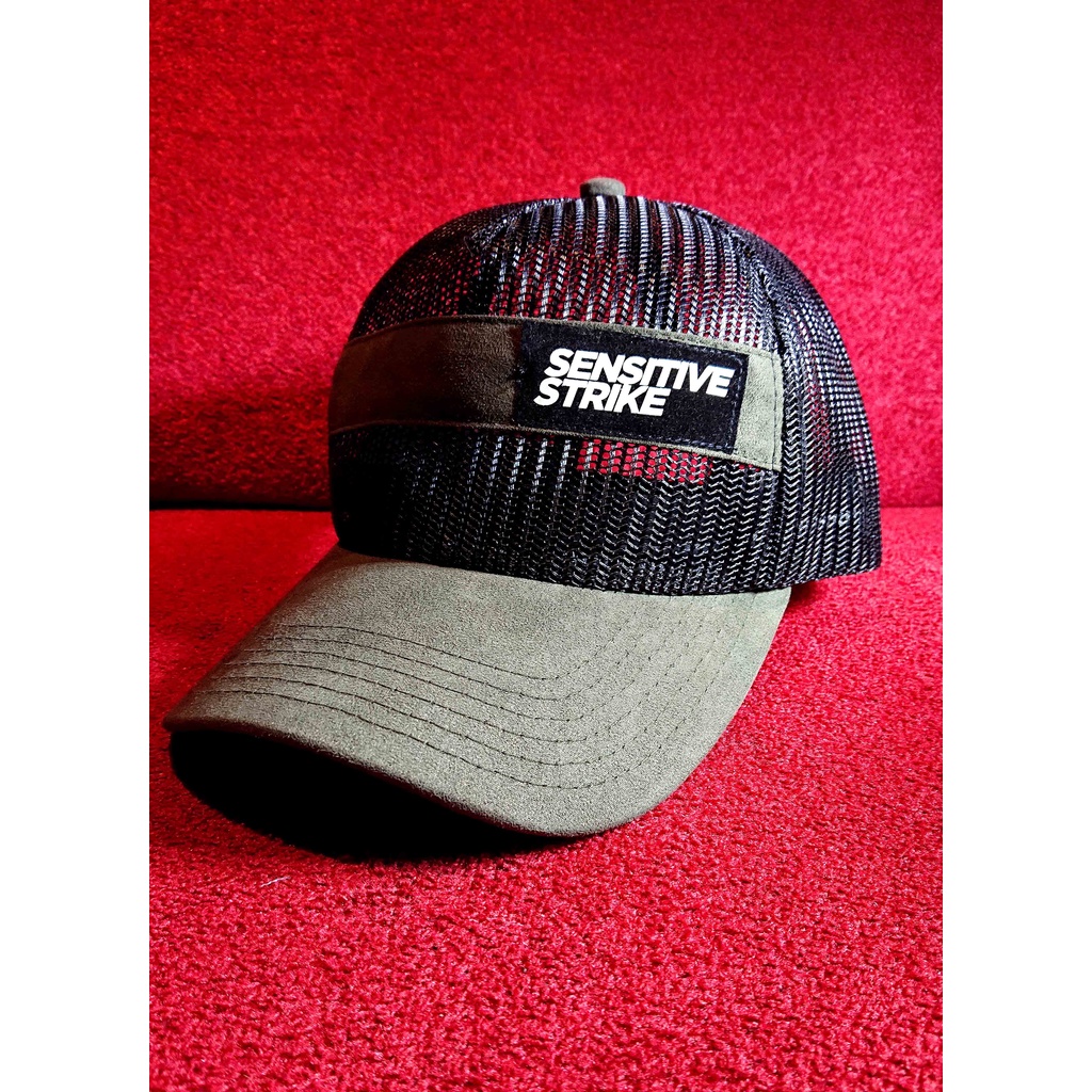 Topi Trucker Sensitive Strike