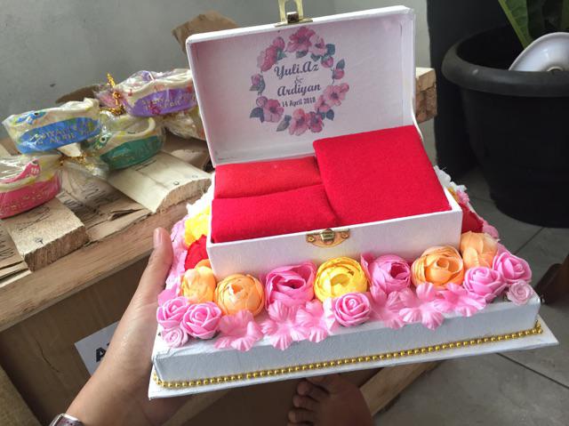 Kotak Perhiasan/box Hantaran