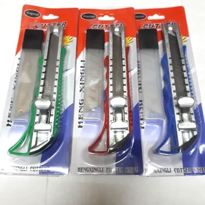 

PISAU CUTTER BESI + BONUS PISAU 3PCS / CUTTER SET HENG XINGLI