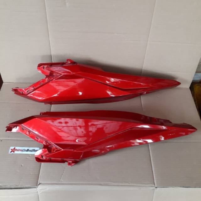 cover body vario 150 merah maroon non orisinil