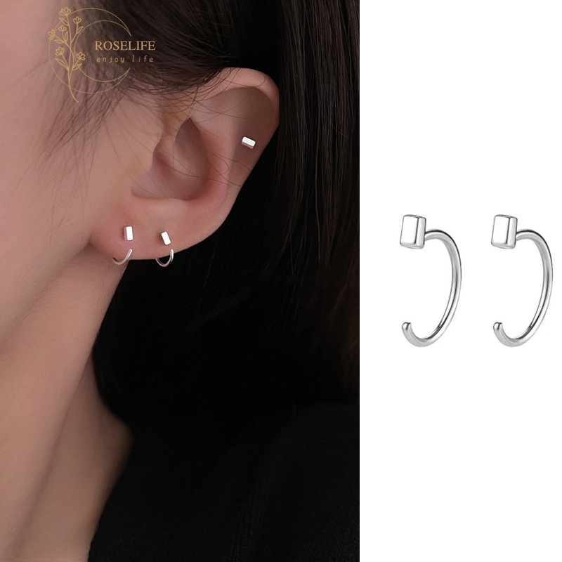 Roselife 1 Pasang Anting Tusuk Bentuk Kubus Mini Warna Silver Untuk Wanita