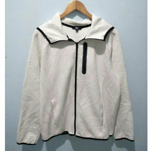 jaket zipper hoodie uniqlo sport second original putih polos