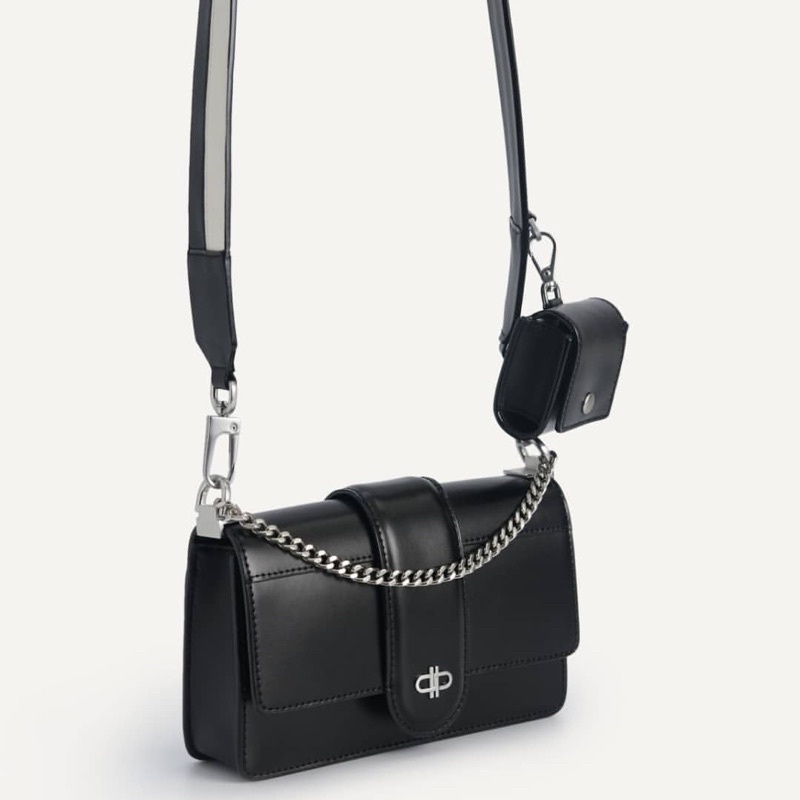 New Icon Leather Shoulder Bag