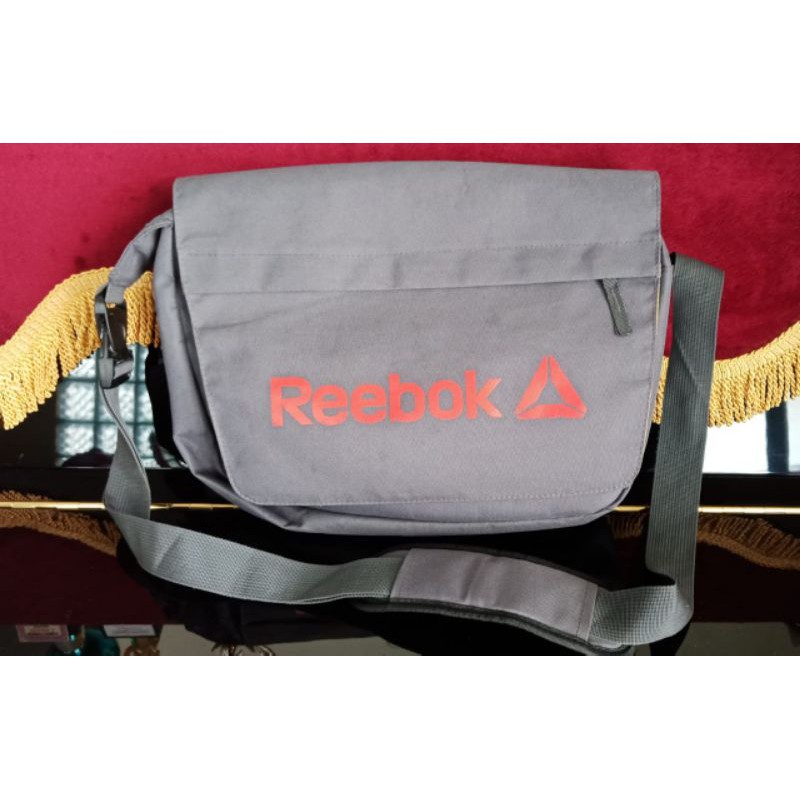 Tas Reebok Preloved