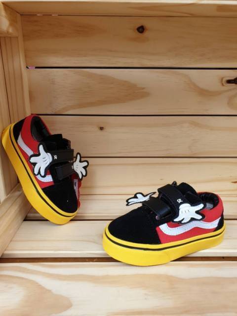 Sepatu Anak Sneakers Vans Mickey Mouse Kids / Sepatu Vans Anak / Sneakers Anak / Sepatu Sekolah / Sepatu Casual Anak