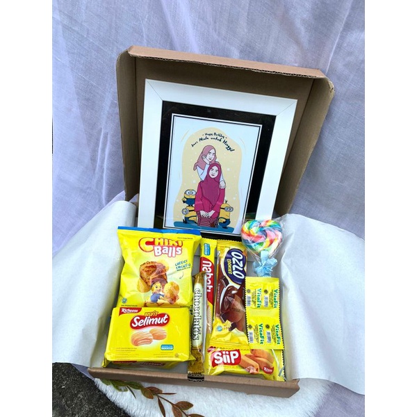 

HAMPERS BY REQUEST