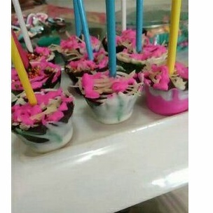 

cokelat pelengkap minuman hangat