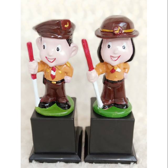 Piala Patung Pramuka Piala Pramuka