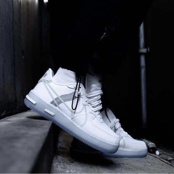 nike air force 1 react white black