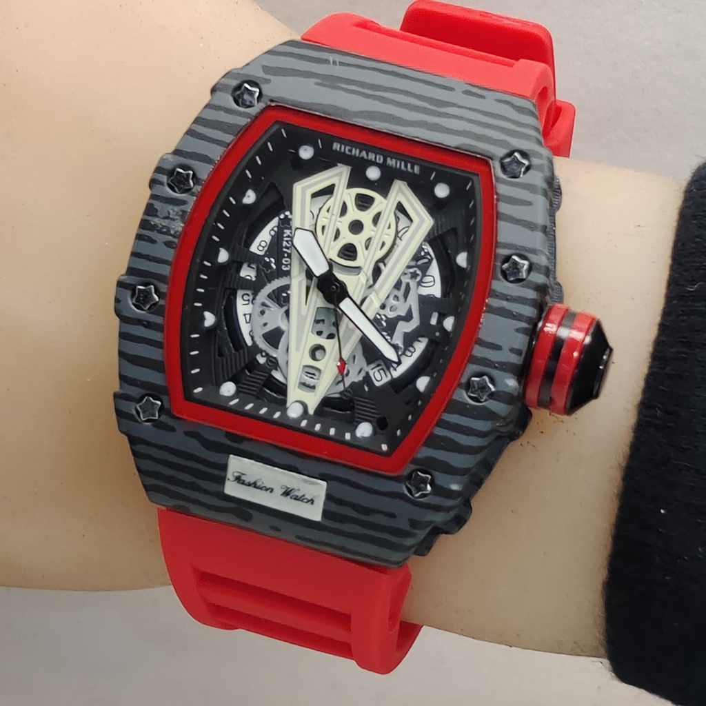 JAM TANGAN PRIA RM ANALOG BODY MERAH CARBON TANGGAL AKTIF TALI RUBBER DIAMETER 4 CM