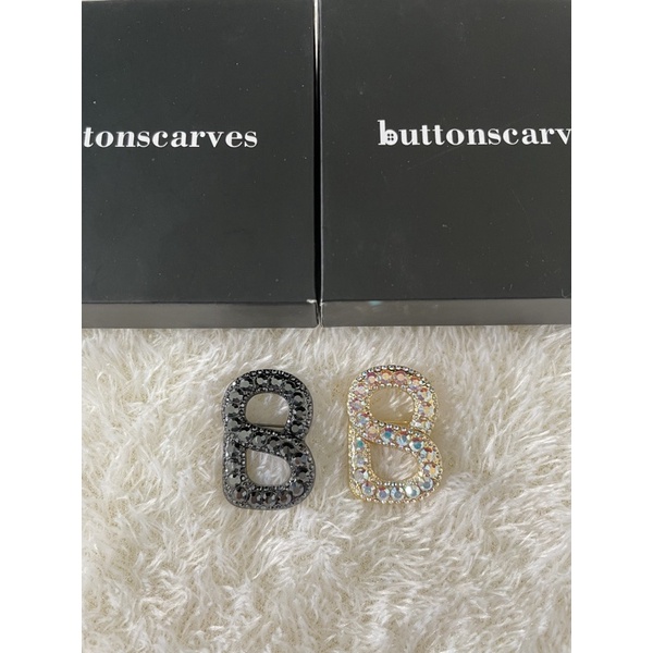 Buttonscarves Gleaming Brooch Gold