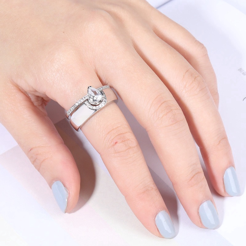 Gaya Baru Buatan Diamond Ring Kreatif Cincin Pertunangan