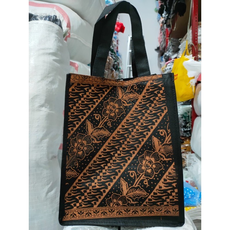 HARGA LUSIN ISI 12 BIJI- TAS HAJATAN HANDLE BIASA BATIK NEW HITAM SIZE 22x22x30