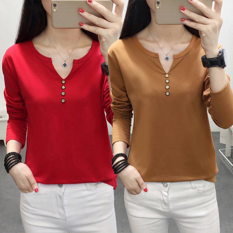 Kaos T Shirt Wanita dengan Model Kancing dan Warna Polos Kaos T Shirt Wanita dengan Model Kancing dan Warna Polos