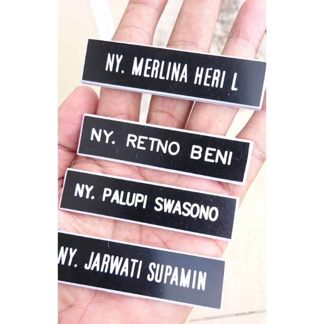 PAPAN NAMA GRAFIR NAME TAG GRAVIR NAMA DADA UKIR PNS SIPIL NEGARA Bhayangkari Gravier Grafir Gravir