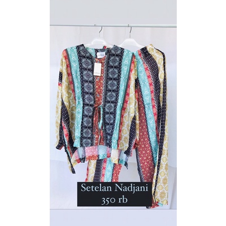 FLASH SALE  Setelan NADJANI