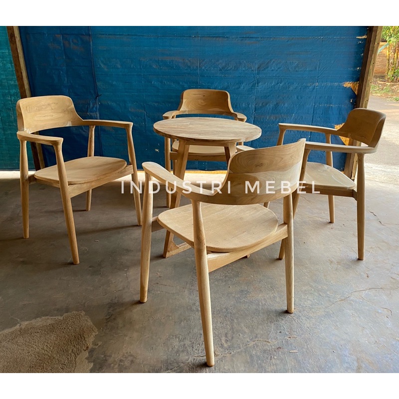 Satu Set Meja Makan Kursi Cafe Scandinavian - Kursi Hiroshima - Kursi Makan Retro - Meja Cafe Minima