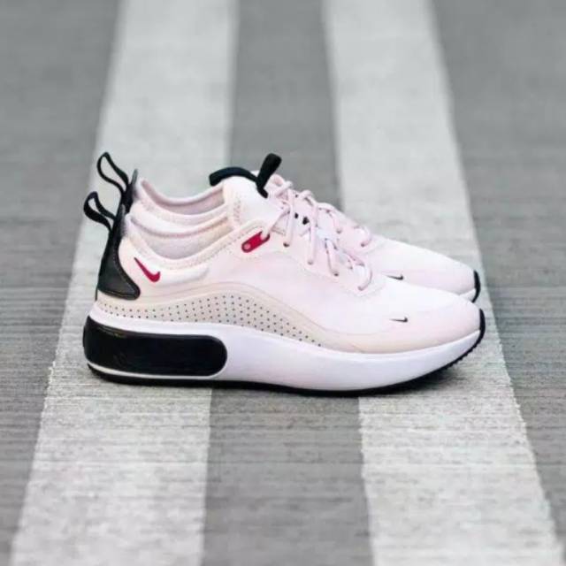 Nike Air Max DIA