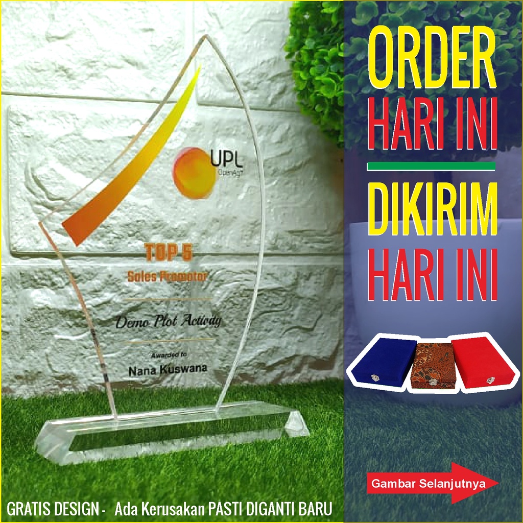 

Plakat Terlaris Akrilik Unik Murah Penghargaan wisuda wedding Acrylic custom cinderamata cepat jadi
