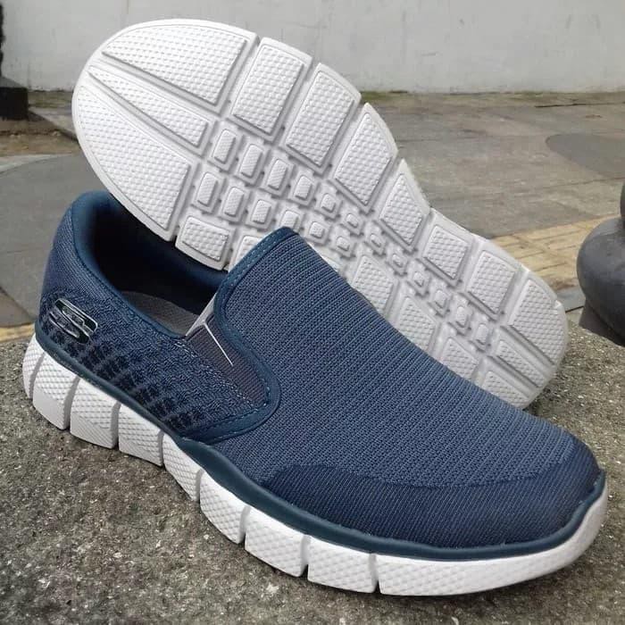 Skechers Equalizer Man Best Seller Shoes