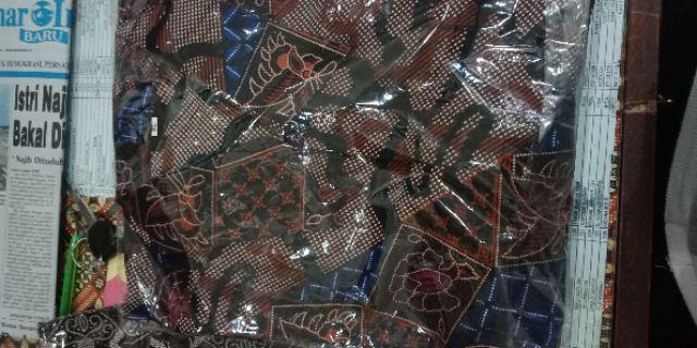 Kemeja Batik Lengan Panjang 01 Bswart Hrb026 Belanja Batik Beli Batik Hem Bakung Batik Modern