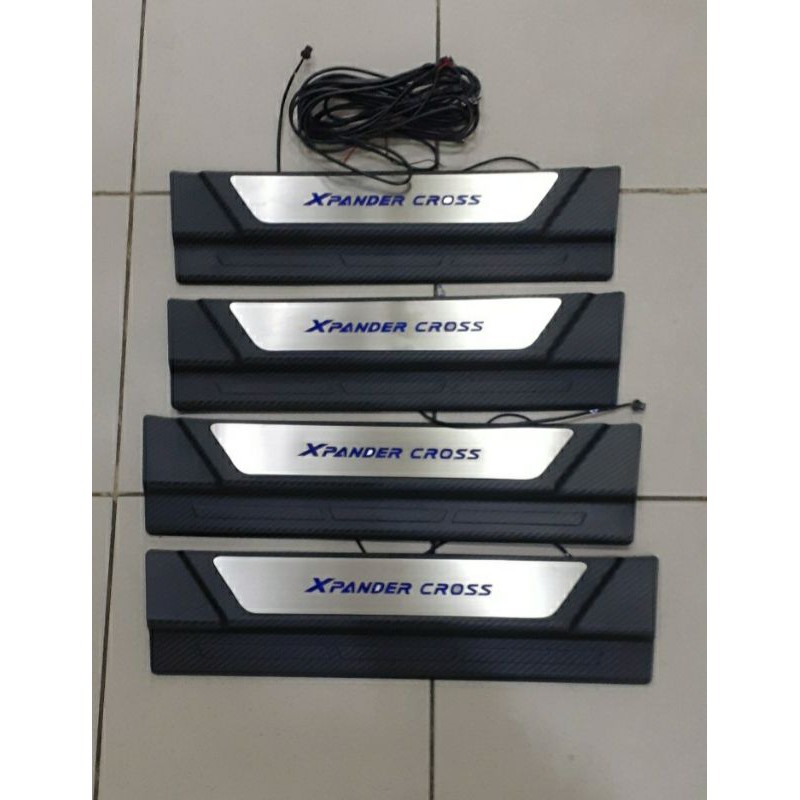 SILLPLATE SAMPING MOBIL XPANDER CROSS +LAMPU