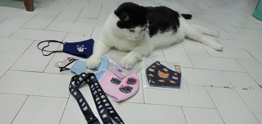 Masker Bordir Dua Lapis Ada Tempat Tisu (22x13cm)