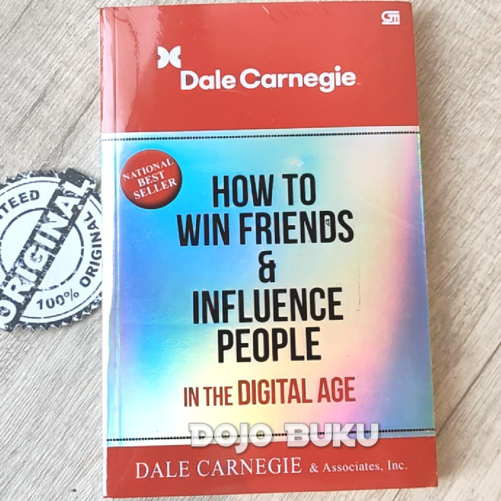 How To Win Friends And Influence People In The Digital Age oleh Dale carnegie