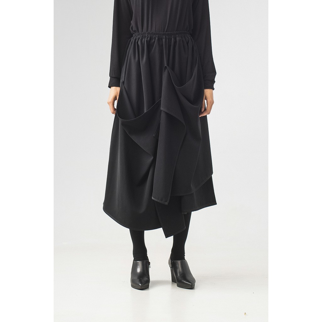 Rashawl Leo Skirt Black