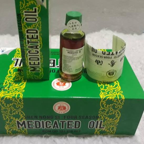 ✬ Medicated oil 20 ml ( sedang )- minyak angin original 100% ♢