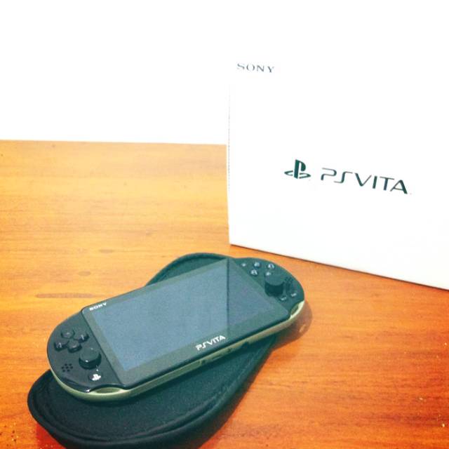 Ps Vita Slim Black Kakhi