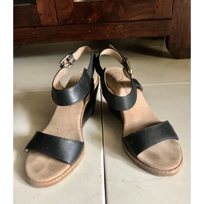 Sepatu Wanita Hush Puppies Second Size 36