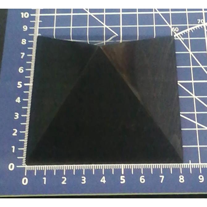 

pyramid shungite 8 cm Original