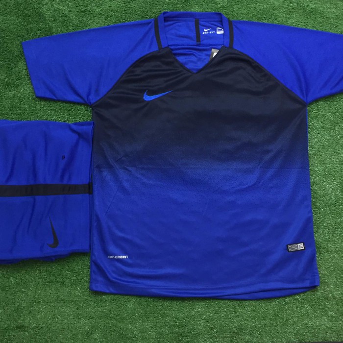 Khanzzs lagi ada     JERSEY SETELAN FUTSAL NIKE DARK BLUE  GRADASI GRADE ORI    Mari beli kak