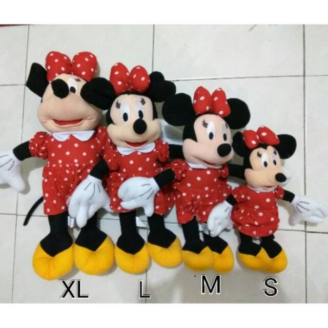 Mickey Mouse ukuran XL