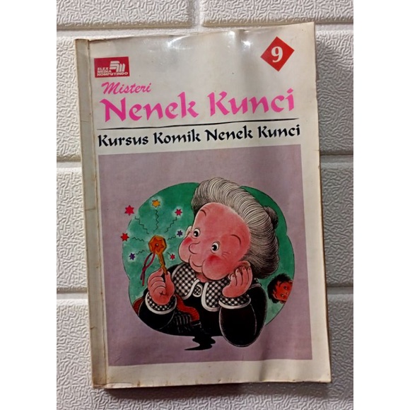 Misteri Nenek Kunci - Kursus Komik Nenek Kunci (Ori, Bekas, Preloved)