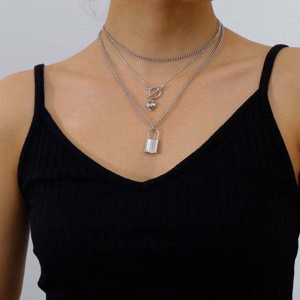 Simple OT Buckle Multilayer Necklace Personalized Creative Lock Pendant Necklace Fashionable Alloy Jewelry