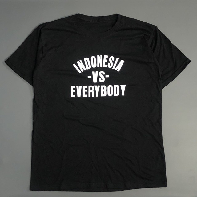 Kaos Indonesia Vs Everybody / Baju Distro Indonesia Vs Everybody /Kaos Unisex Indonesia Vs Everybody